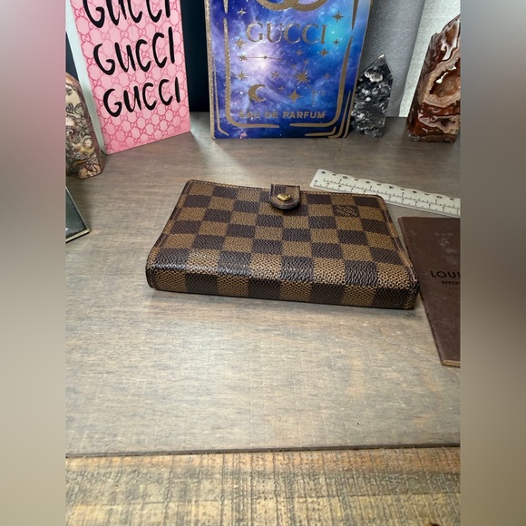 Louis Vuitton Brown Damier Ebene Notebook Cover with Snap - Picture 3 of 14